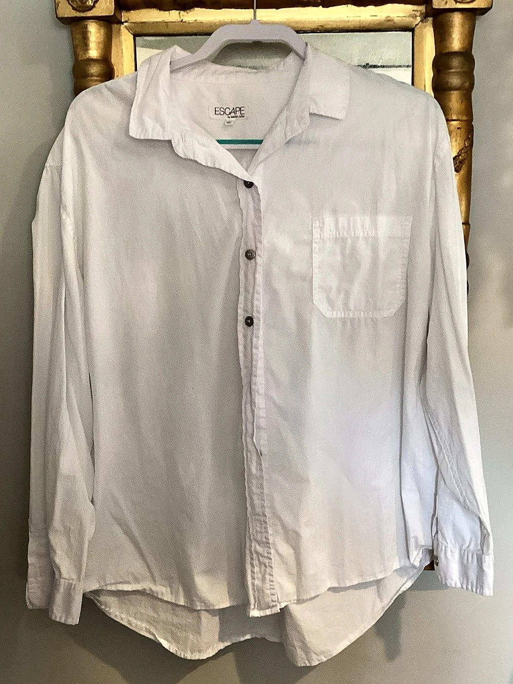 ESCAPE by habital clothes White Button Down Shirt Size Large